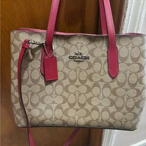 Coach medium tote